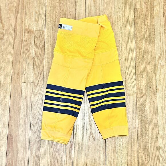Adidas Size S Quinnipiac Bobcats Yellow Navy Blue Alt Pro Hockey Game Socks - Picture 2 of 7